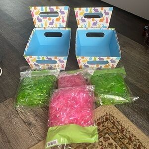 4 basket box and 4 plastic shred for decorative
